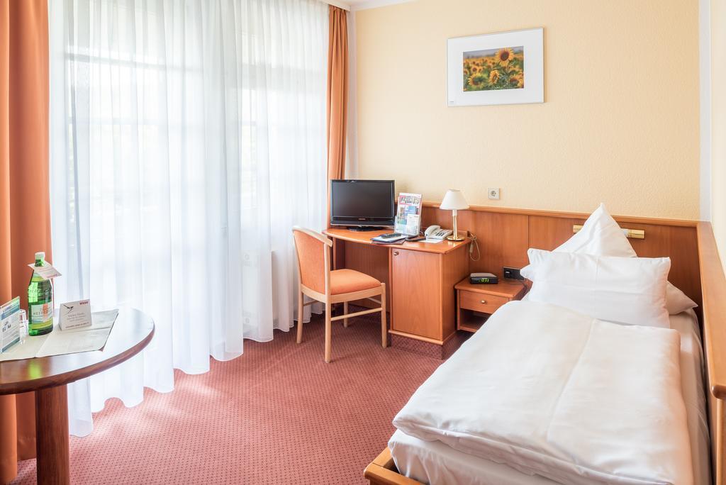 Vitalhotel Weisse Elster Бад-Эльстер Экстерьер фото